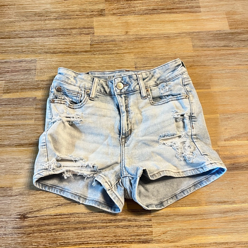 American Eagle Distressed High Rise Jean Shorts Women’s 2 Light Wash